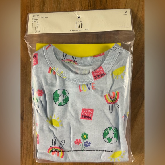 BabyGap 100% Organic Cotton Earth Graphic PJ set- by Loving Kindness Everyday - Picture 5 of 10